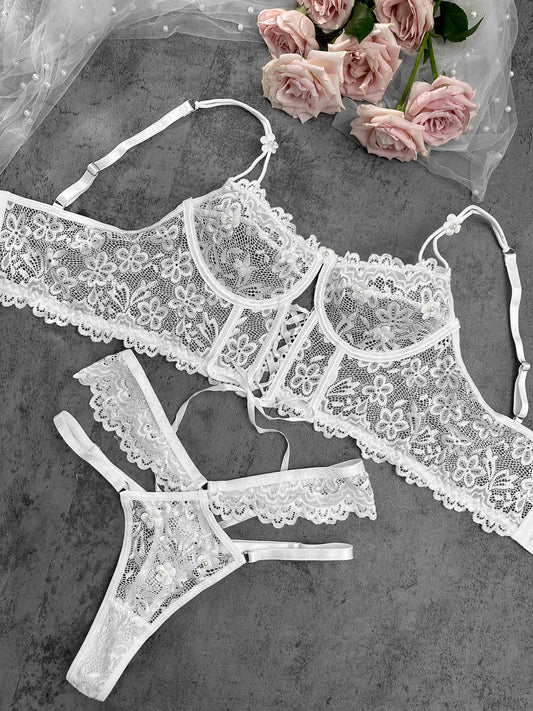 White Pearls Small Flower Lace Lingerie Set.