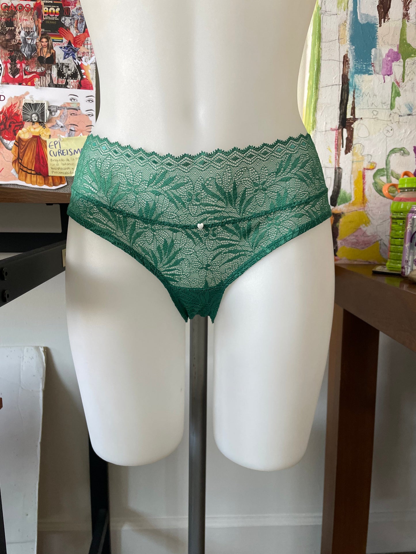 Selva Brief