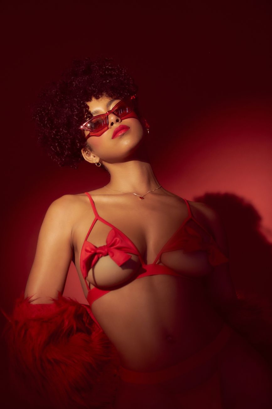 Mapale 8901 Two Piece Set Color Red.