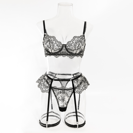 Carmen Lace Lingerie 4 Piece Set Black - Unspoken Fashion