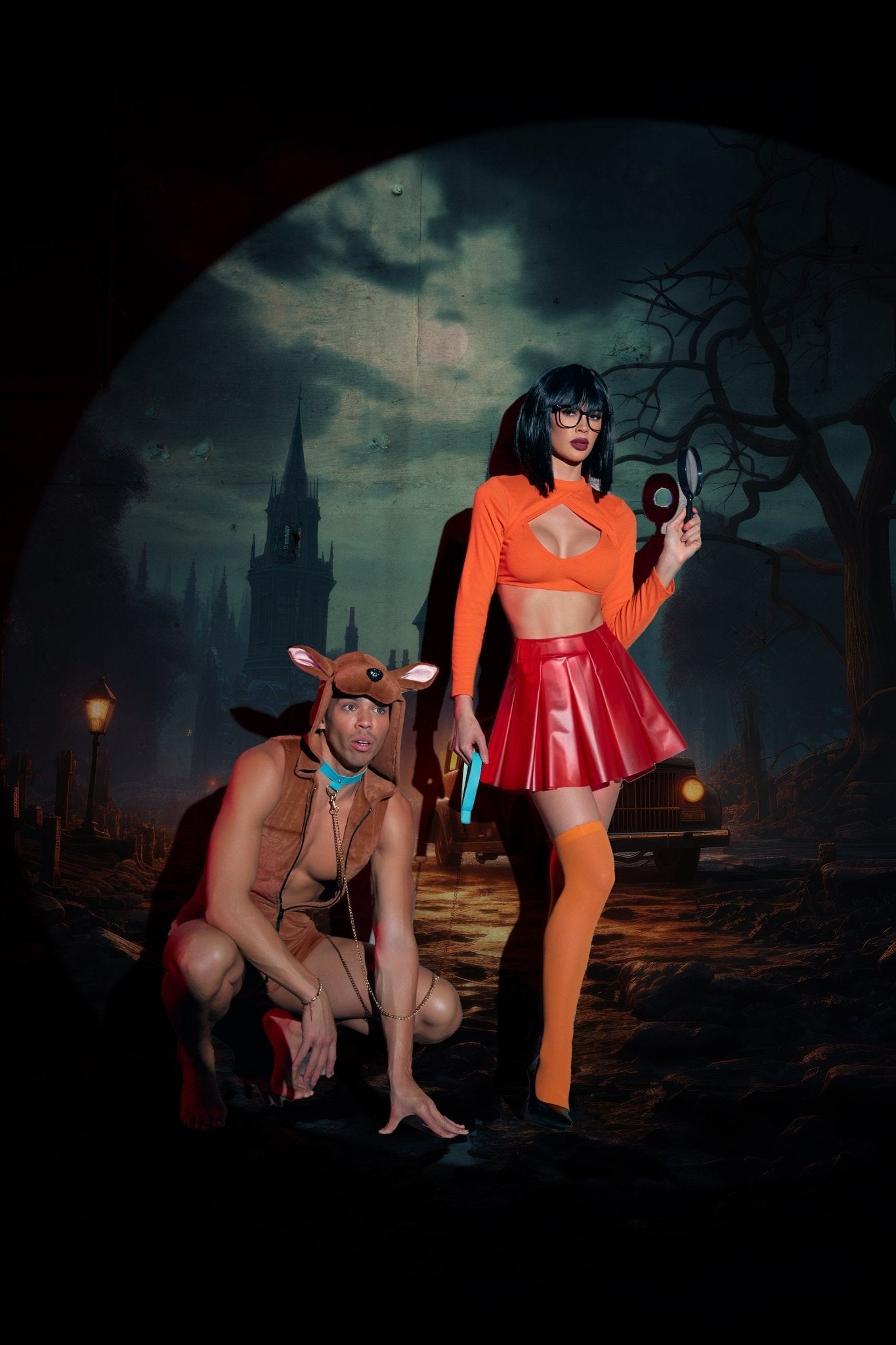 Roma 3pc Mystery Solving Babe Costume.